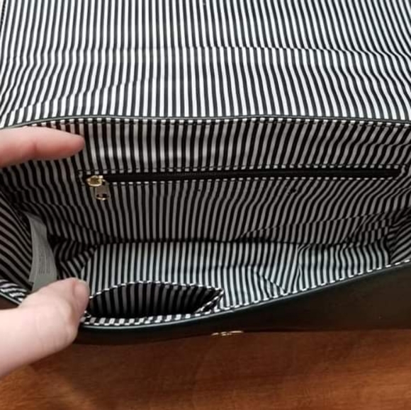 Purse - Picture 2 of 2